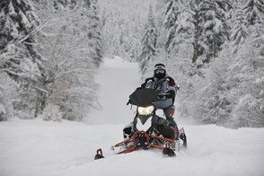 Snowmobile Safety Tips!